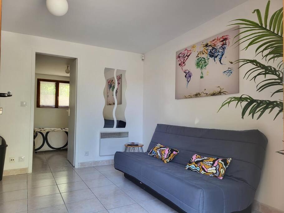 Appartement Paris Disneyland, Parking Gratuit, Rer A Noisy-le-Grand Luaran gambar