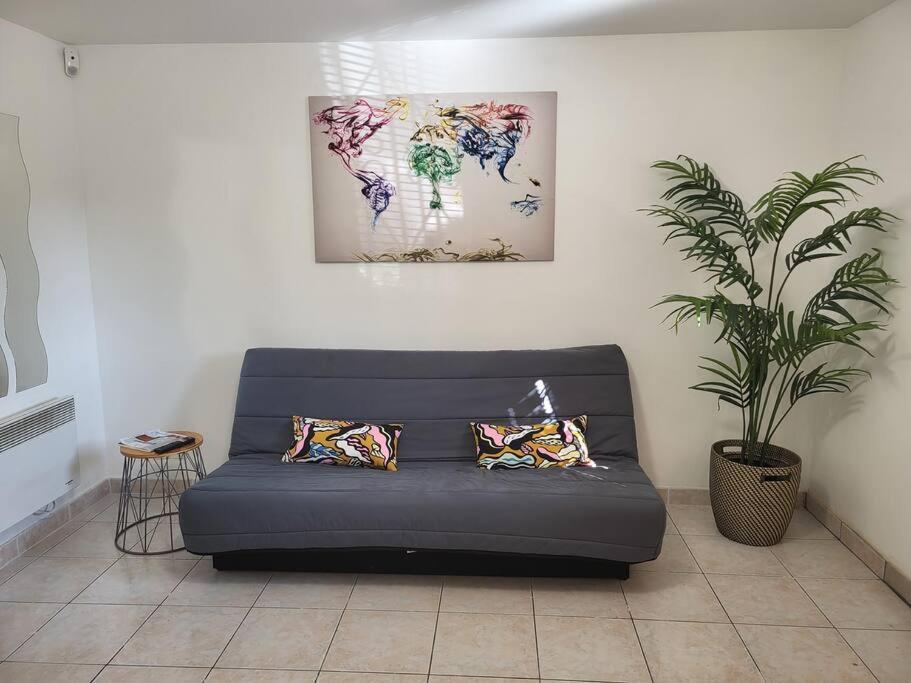 Appartement Paris Disneyland, Parking Gratuit, Rer A Noisy-le-Grand Luaran gambar