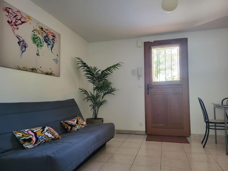 Appartement Paris Disneyland, Parking Gratuit, Rer A Noisy-le-Grand Luaran gambar